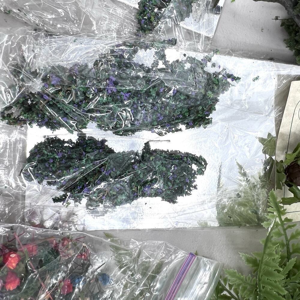 Model Train Plastic Plants Trees Bushes Flowers Doll House Arts & Crafts - Picture 5 of 10